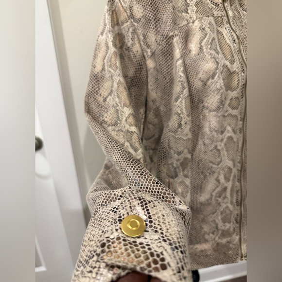 Ruby Rd. Snakeskin Print Jacket - Picture 4 of 9